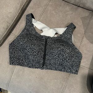 Lululemon high-support energy zip-front bra